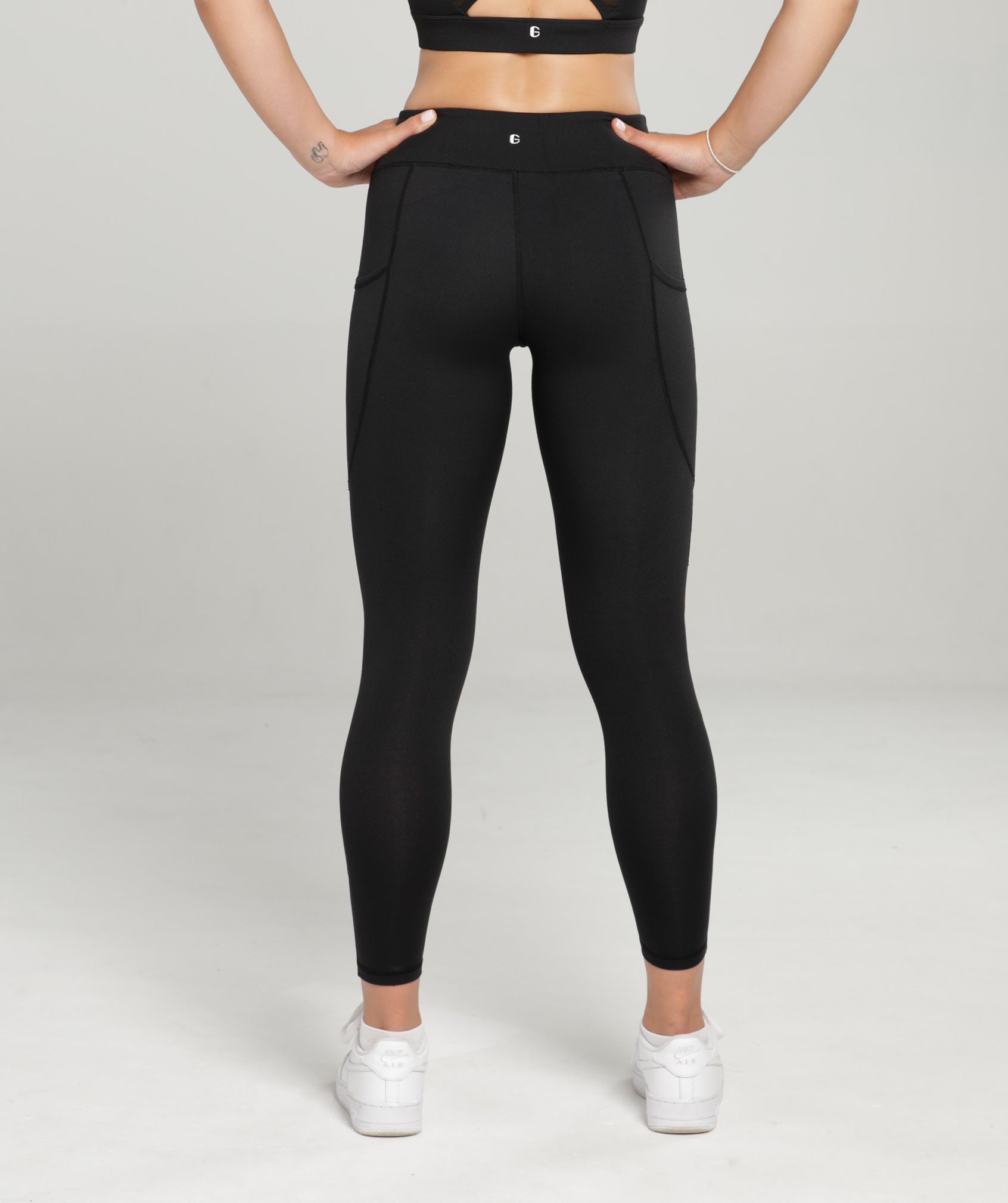 Comfort Relaxed Fit  | Black | Leggings